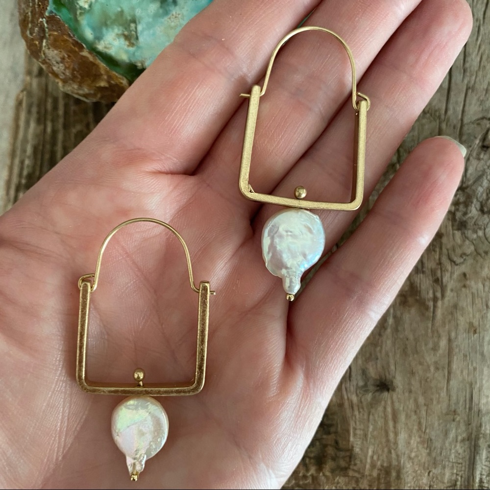 Anthro Baroque Pearl Earrings - Picture 3 of 5